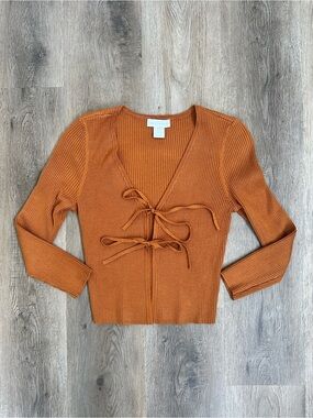 House of Harlow Rust Tie-Front Ribbed V-Neck Sweater
